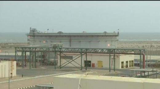 المملكة والكويت تتفقان على إعادة استئناف انتاج النفط من المنطقة المحايدة من جديد