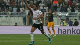 الدولي محمد النني يحسم أمره مع بشكتاش التركي