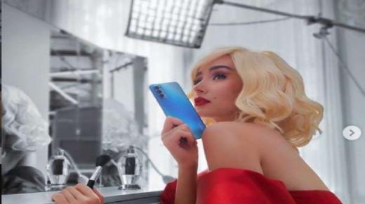 هنا الزاهد في لوك جديد.. تشبة مارلين مرنرو