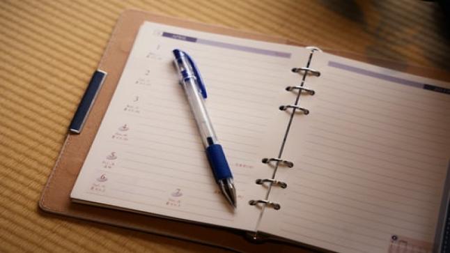 تفسير حلم القلم في المنام للرجل والمرأة