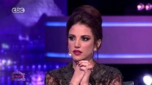 درة بالأبيض في أحدث ظهور: مرحبا الحياة