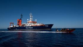 إحتجاز سفينة إنقاذ في باليرمو من طرف السلطات الإيطالية