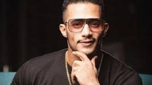 محمد رمضان ينشر صورة له من على يخت في دبي