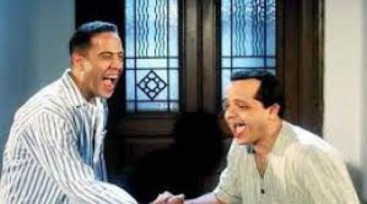 محمد هنيدي يسخر من صورته بزي رياضي مع أشرف عبدالباقي: “كريستيانو عبدالباقى”