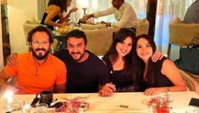 أحمد العوضي وياسمين عبدالعزيز ويوسف الشريف على طاولة عشاء واحدة